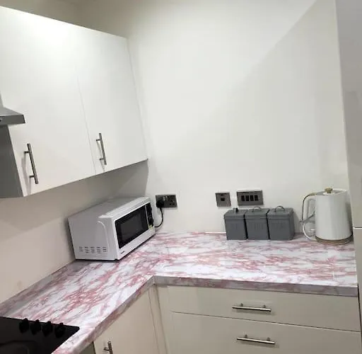 Cozie 1 Bedroom Apartment